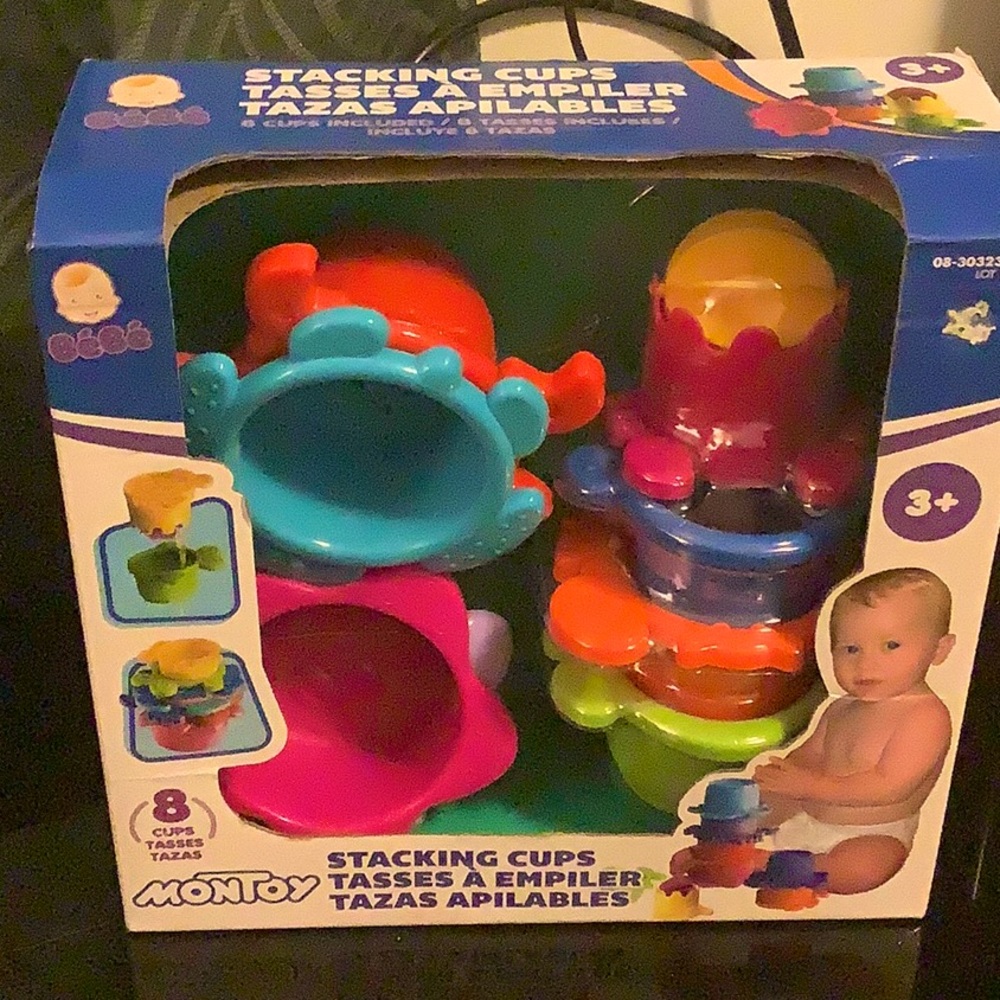 Baby stacking cups 3T
